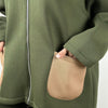 Chaqueta verde | Detalle bolsillos beige | Letiz Madrid